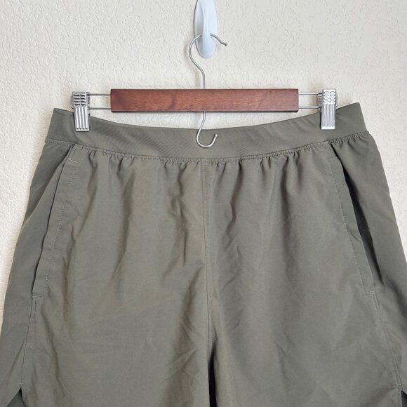 Under Armour Mens Green Gym Shorts Large Polyester Lightweight 6" Inseam Elastic - Picture 2 of 11